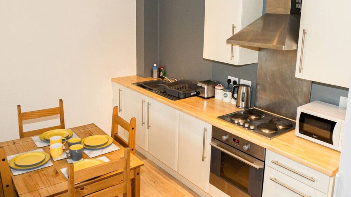 Warrington Apartment | 2 Bedroom Apartment Warrington