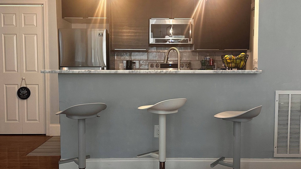 Summerhill House | 2 Bedroom Apt in the heart of Atlanta with Wi-Fi and EV charging station!