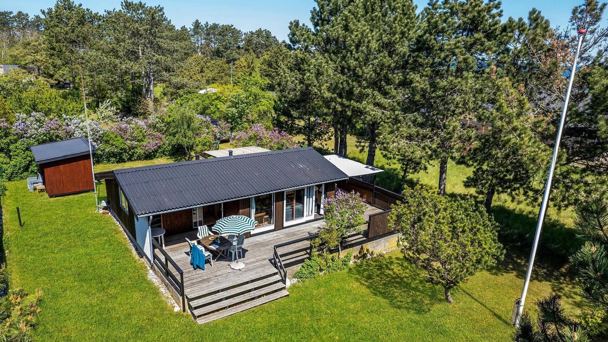 Klint House | 2 bedroom awesome home in Nykøbing Sj