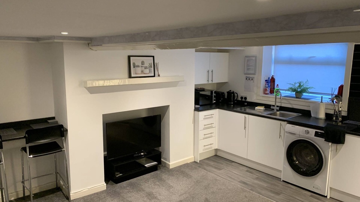 Shipley Apartment | 2-bedroom basement apartment ideal for contractors