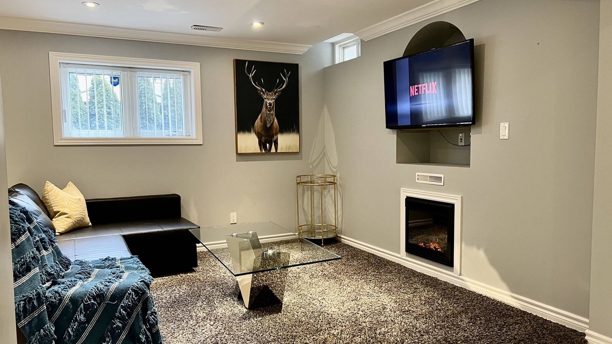 Meadowvale Village House | 2 Bedroom Bs/Apartment, in Mississauga