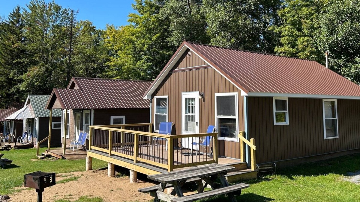 Eagle Bay Cabin | 2 Bedroom Cabin on 4th Lake @ Eagle Bay Village