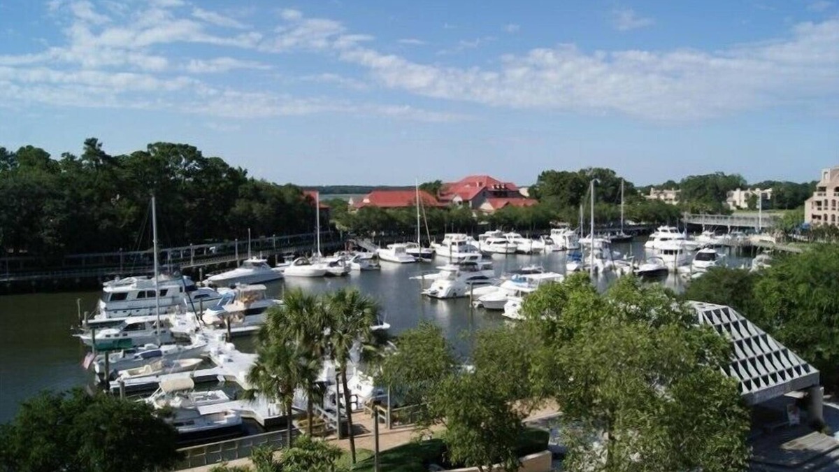 Shelter Cove Condo | 2 Bedroom Condo with amazing Harbor views and heated Pool