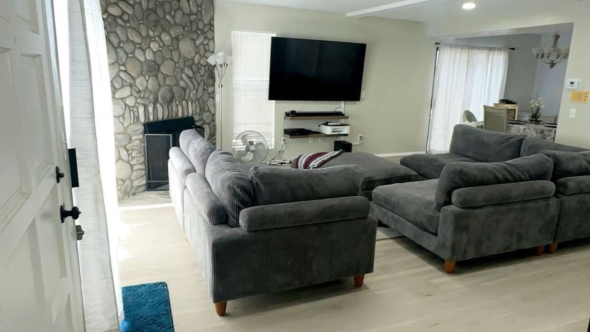 Gardena Condo | 2-bedroom condo in charming Gardena with AC, WiFi. Relax and enjoy.