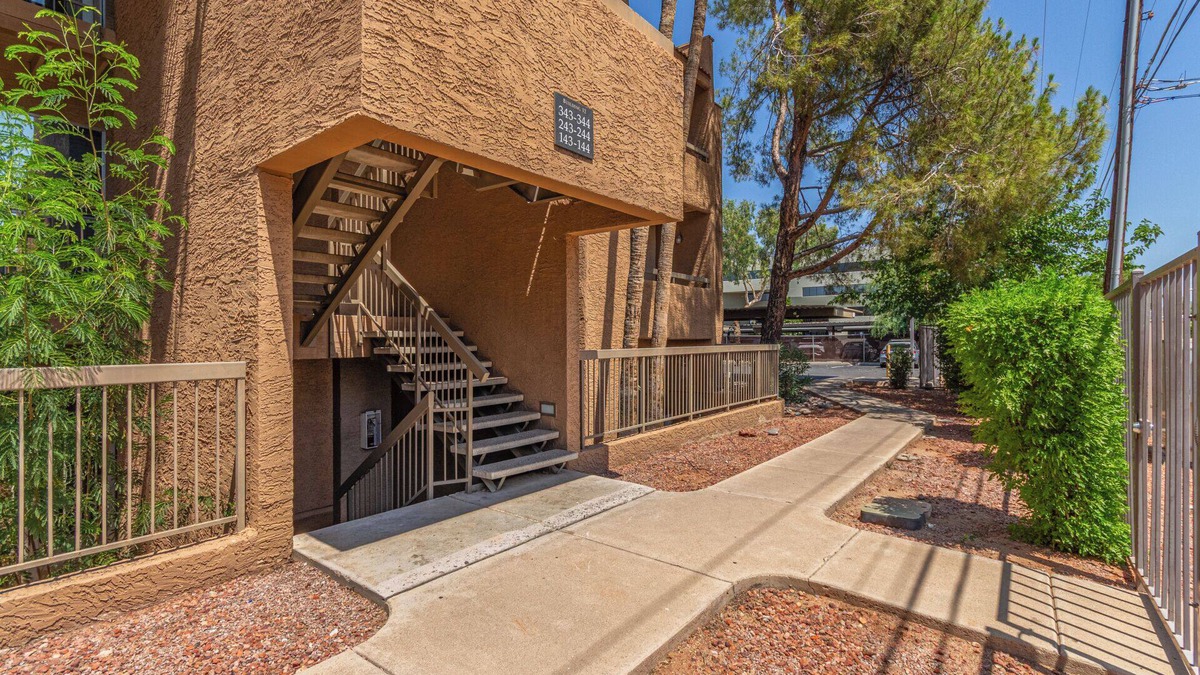 Camelback East Condo | 2-bedroom condo in lovely Phoenix. Centrally located, with A/C and a pool