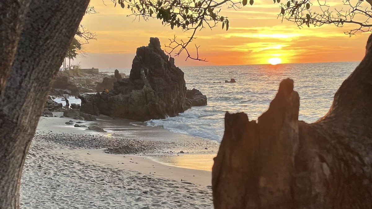 Puerto Vallarta Condo | 2 bedroom condo with ocean view 5 min to Beach