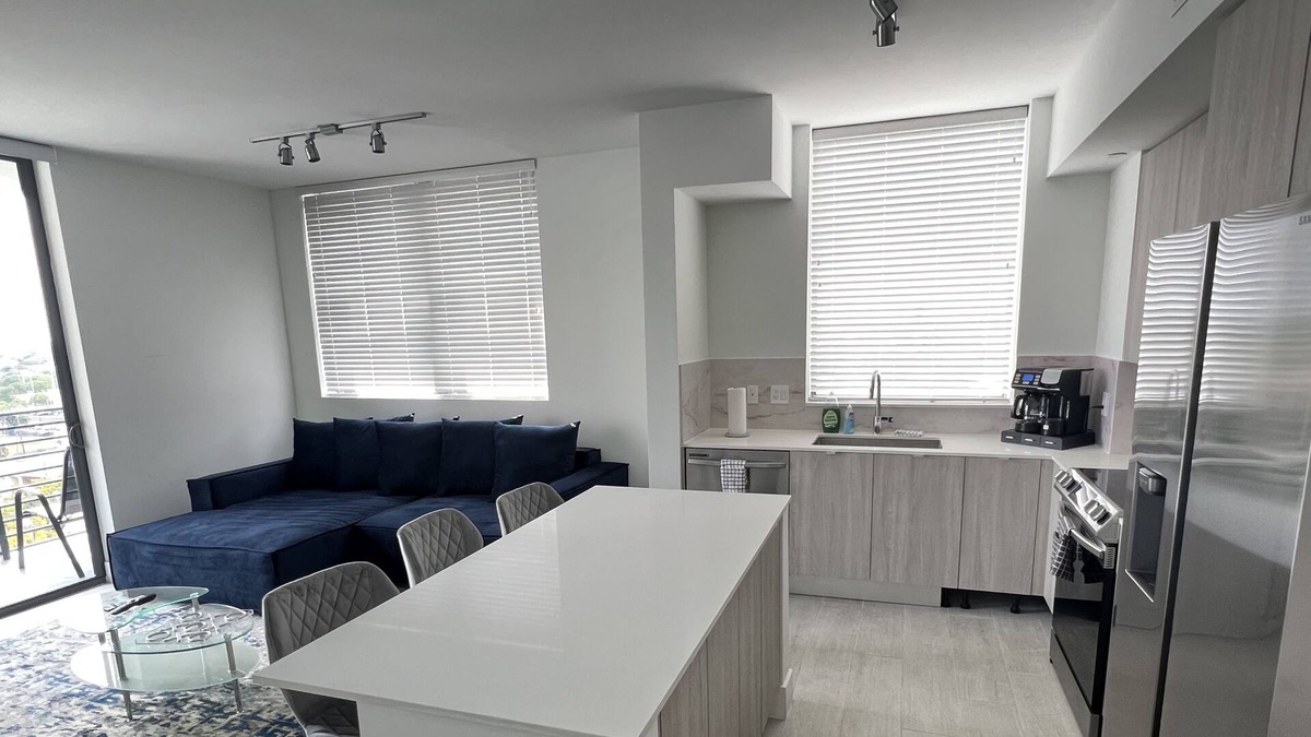 Riverwalk Fort Lauderdale Condo | 2 BEDROOM CONDO ON LAS OLAS/FORT LAUDERDALE with balcony
