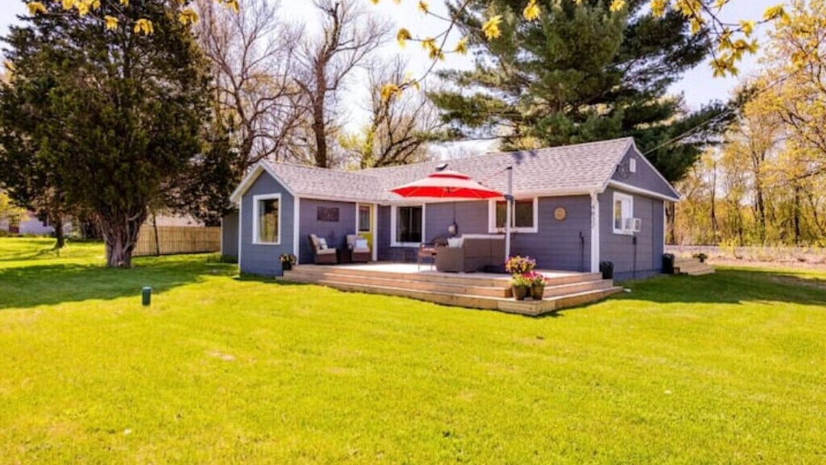 Coloma Cottage | 2 bedroom cottage in coloma