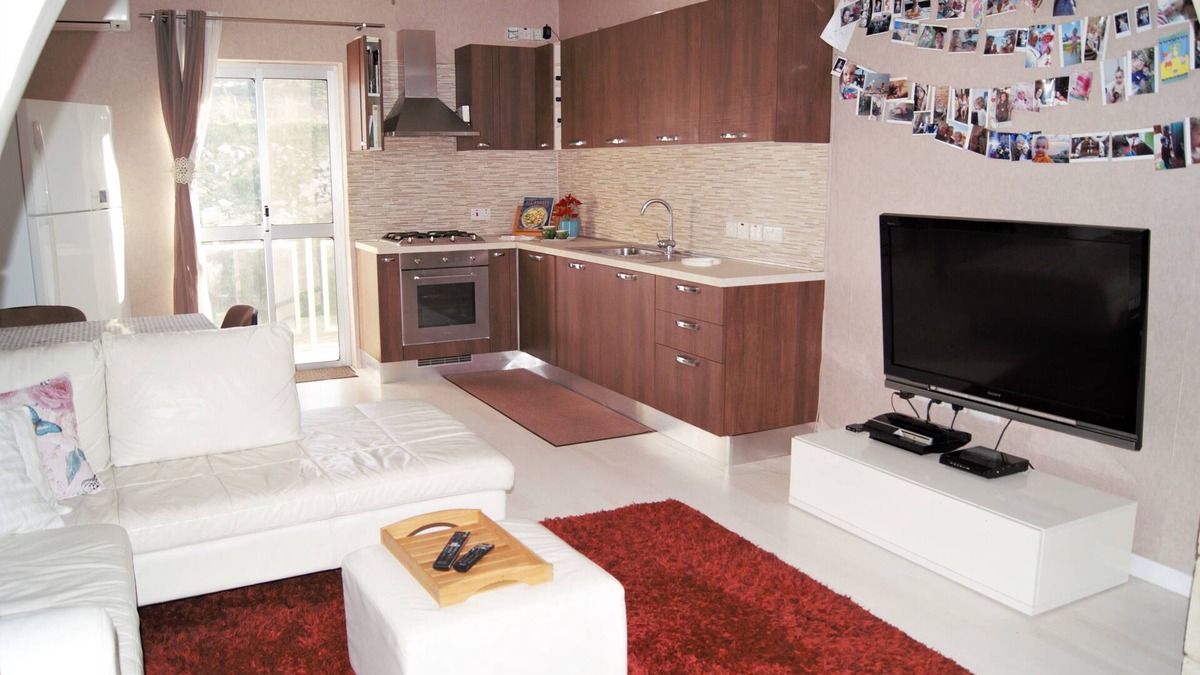 St. Paul's Bay Apartment | 2 bedroom country view apartment, free wifi, A/Cs in all rooms