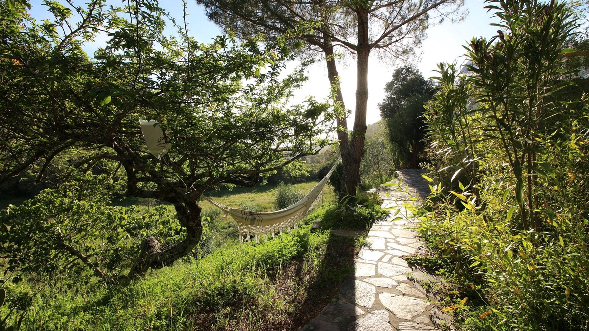 Baiona Cottage | 2 bedroom duplex house and terrace