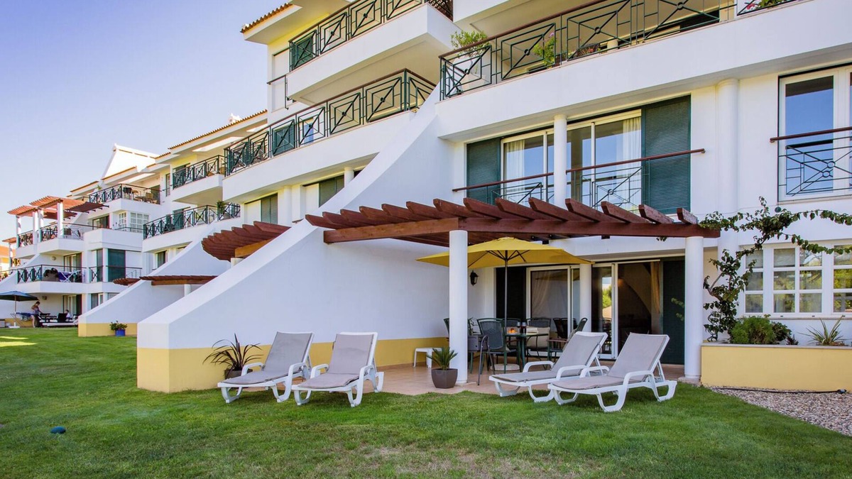 Quarteira Condo | 2 Bedroom Duplex