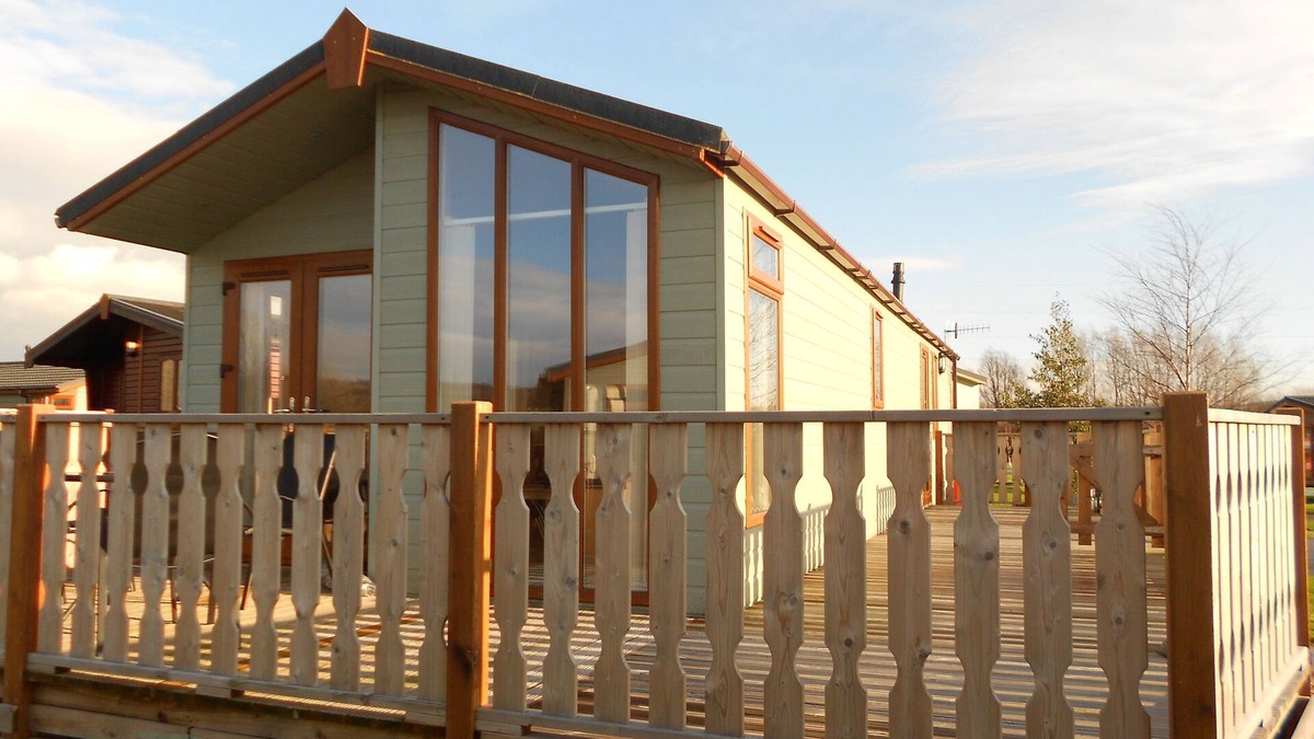 South Lakeland Leisure Village Cabin | 2 Bedroom family Sherwood lodge with leisure facilities, pets considered.