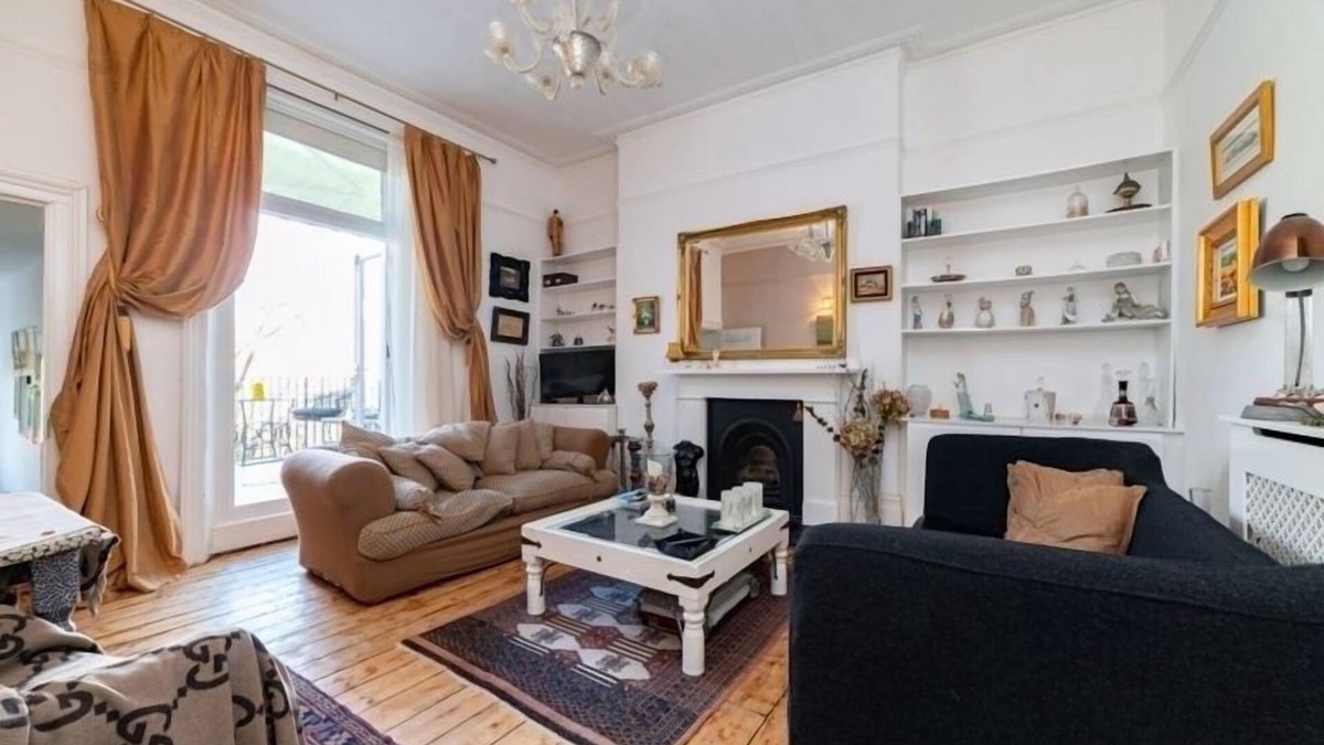 Maida Vale Apartment | 2 bedroom flat with roof terrace in maida vale
