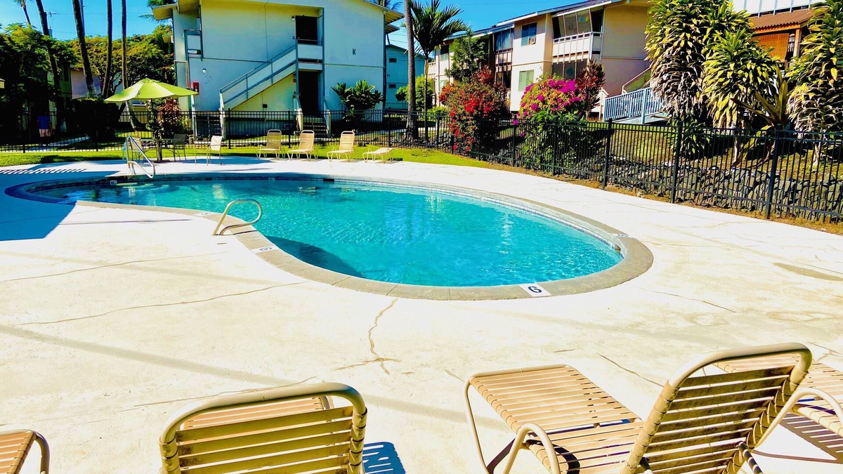 Historic Kailua Village Condo | 2 bedroom fully furnished and all included in downtown Kona with swimming pool