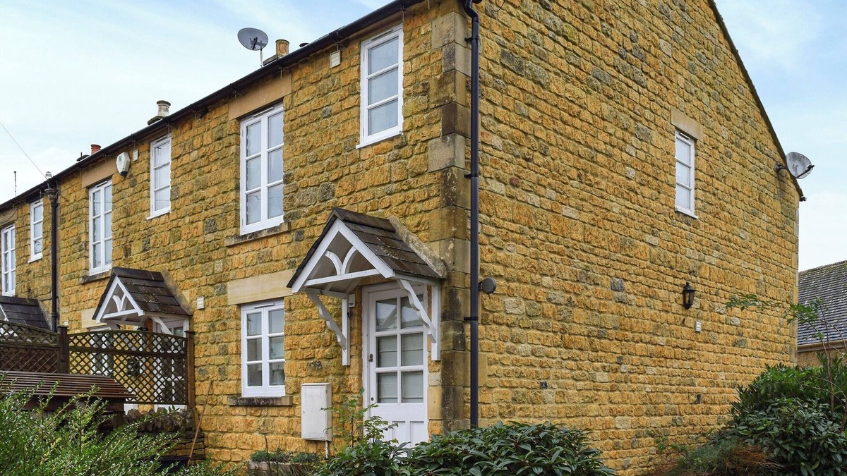 Bourton Cottage | 2 bedroom accommodation in Bourton On The Water