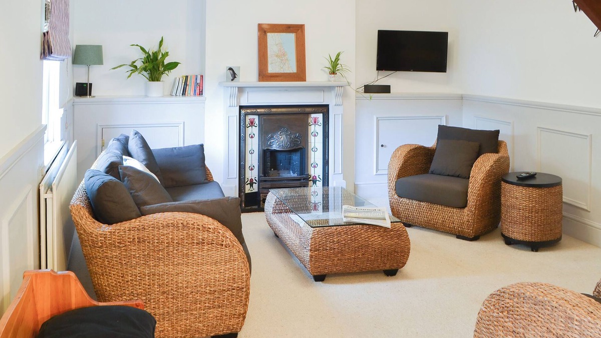 Newbiggin-by-the-Sea Cottage | 2 bedroom accommodation in Newbiggin-by-the-Sea, near Morpeth