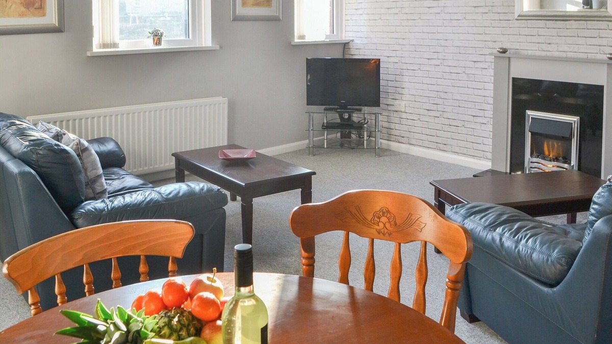 Newbiggin-by-the-Sea Cottage | 2 bedroom accommodation in Newbiggin-by-the-Sea