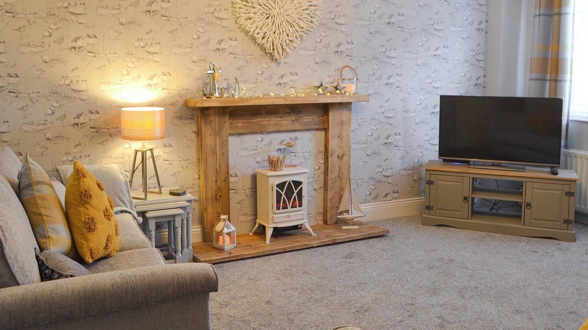 Newbiggin-by-the-Sea Cottage | 2 bedroom accommodation in Newbiggin-by-the-Sea