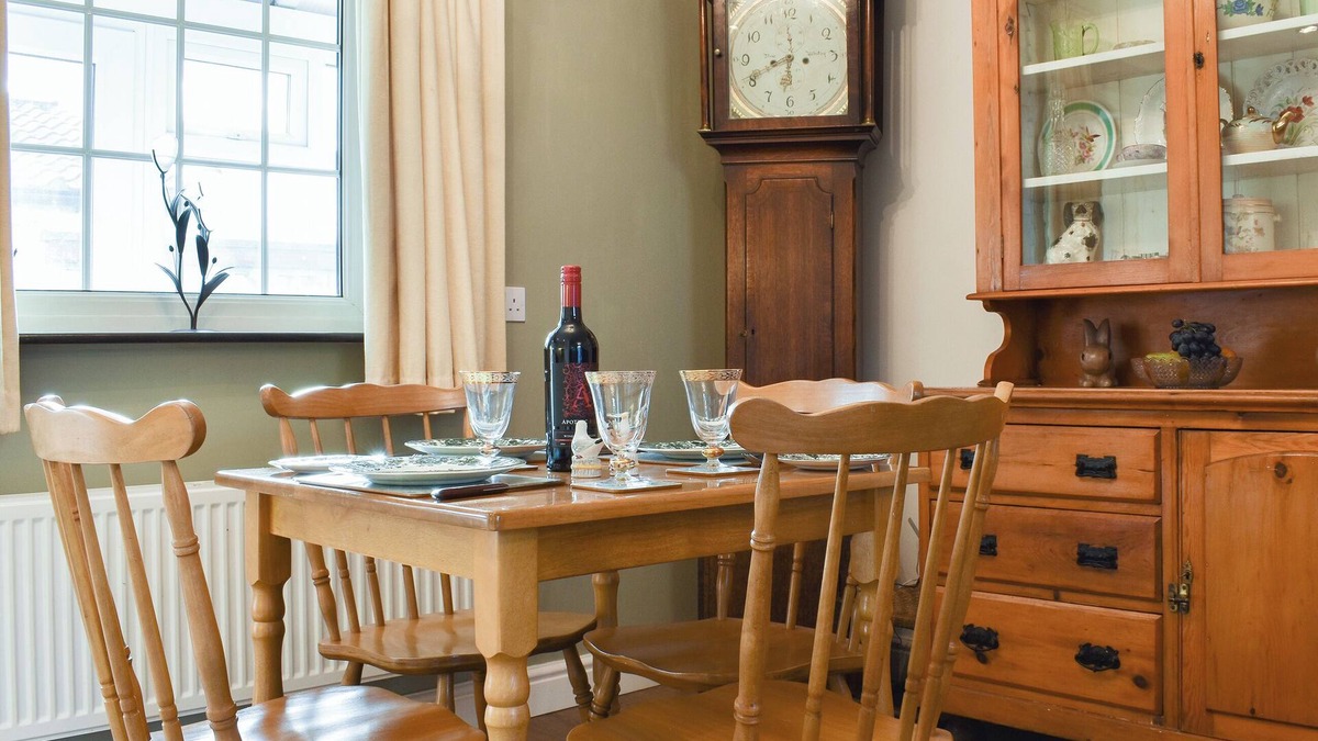Hinderwell Cottage | 2 bedroom accommodation in Hinderwell, near Staithes