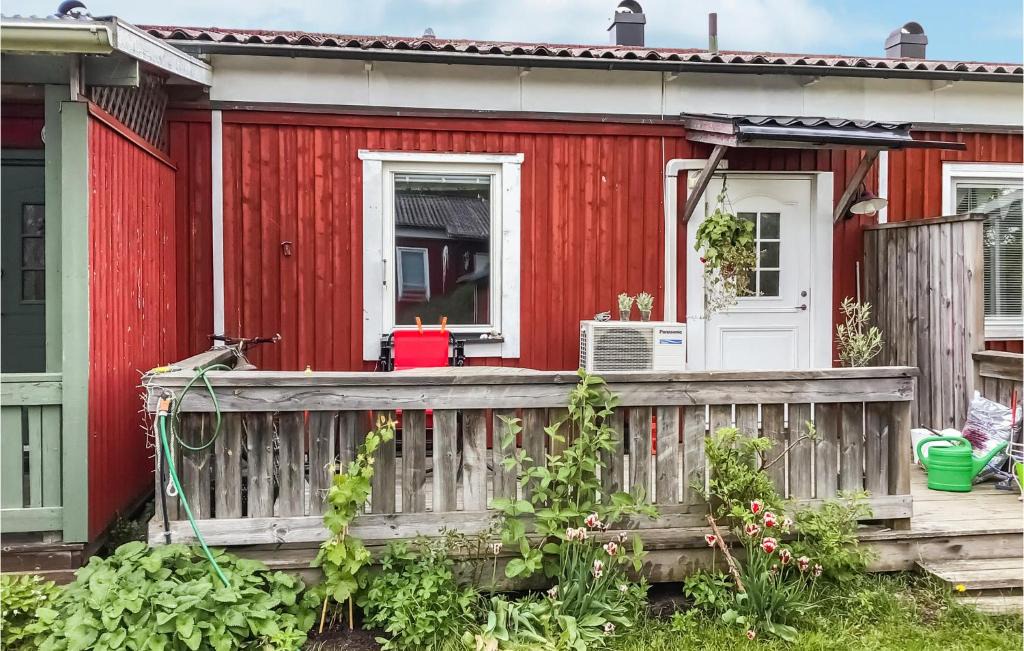 Tomta House | 2 Bedroom Gorgeous Home In Hallstavik