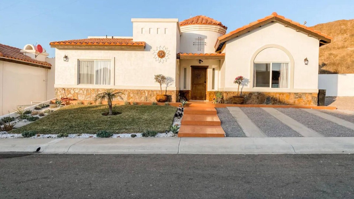 Playas de Rosarito House | 2-bedroom house in beautiful Rancho el Descanso with WiFi, AC