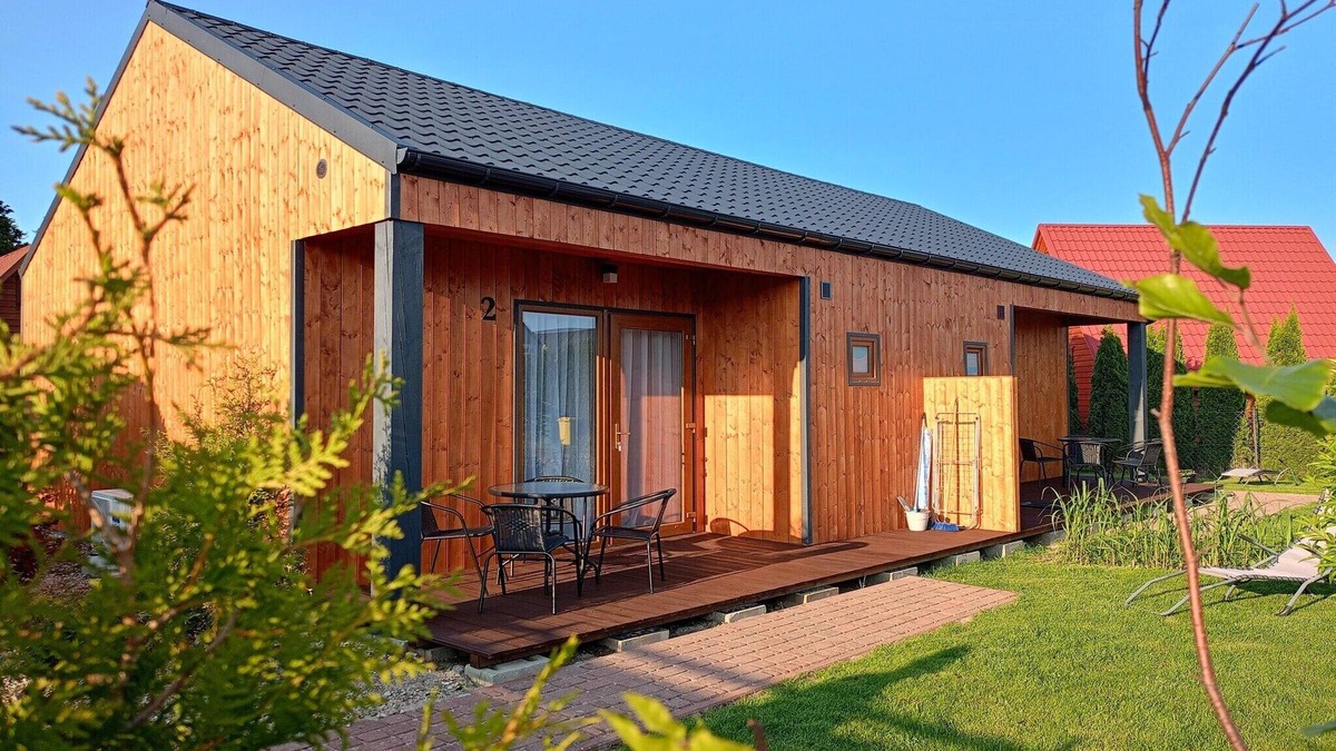 Jaroslawiec House | 2 bedroom holiday home with air conditioning