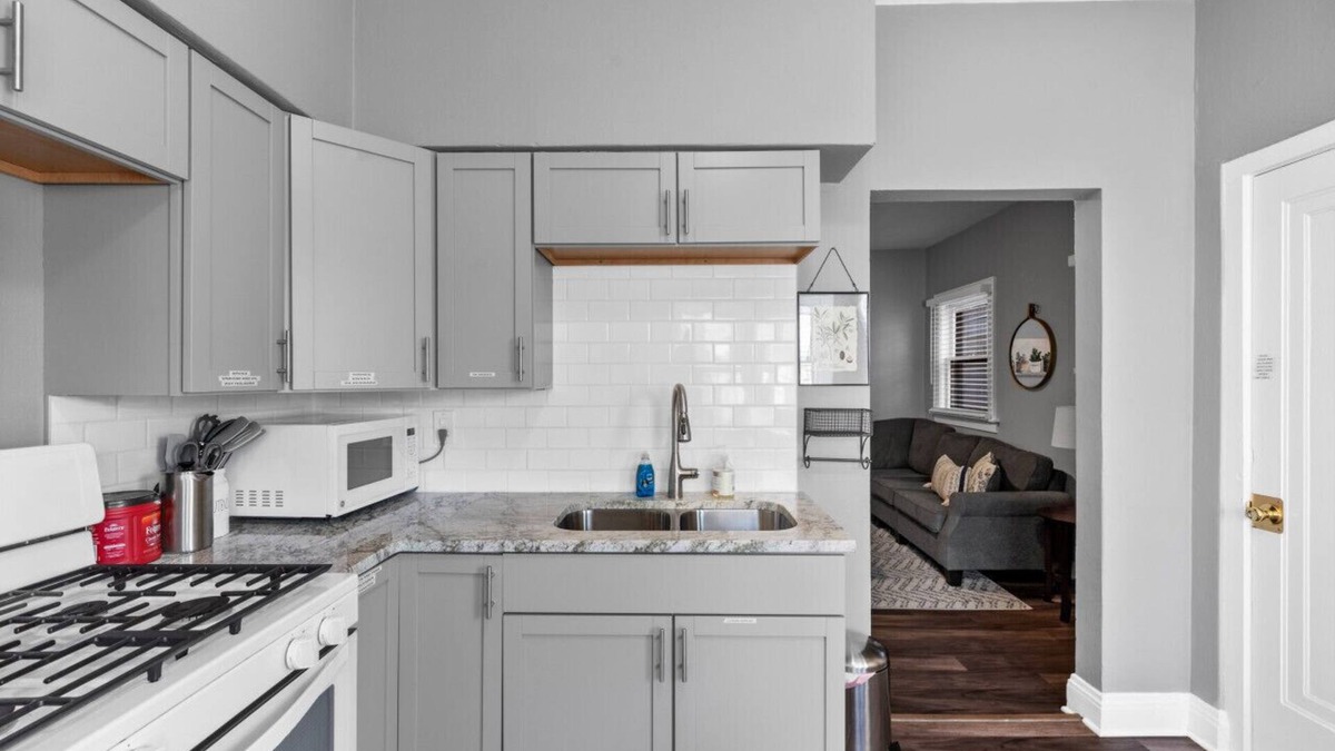 Bay View House | 2 Bedroom Home - Central Bay View