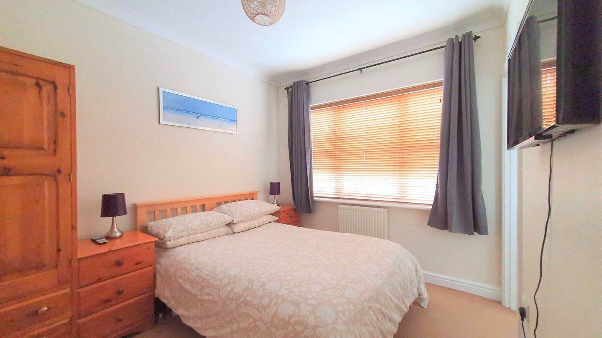 Sittingbourne House | 2-bedroom house near town with Superfast Wi-Fi
