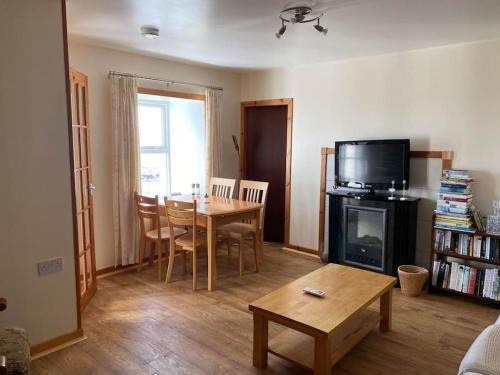 Pierowall House | 2 Bedroom house overlooking Pierowall Bay, Westray