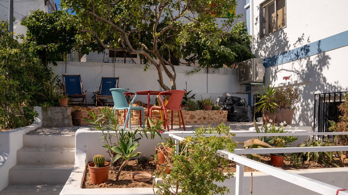 Ferragudo House | 2 bedroom house w garden in Ferragudo village, walk to beaches and restaurants