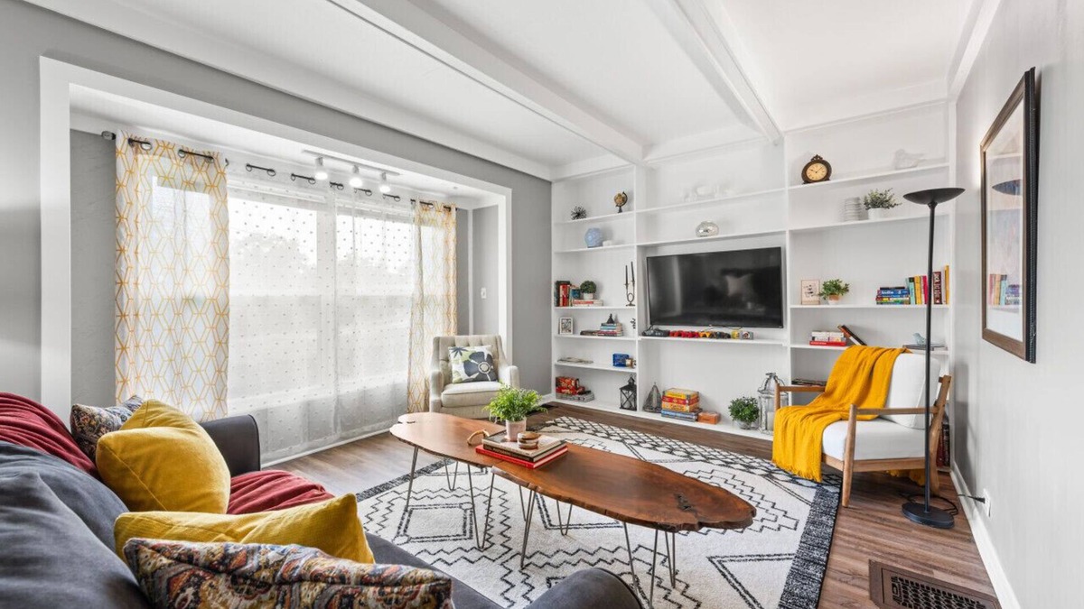 Kamm's Corners House | 2 Bedroom in Kamm's Corner!