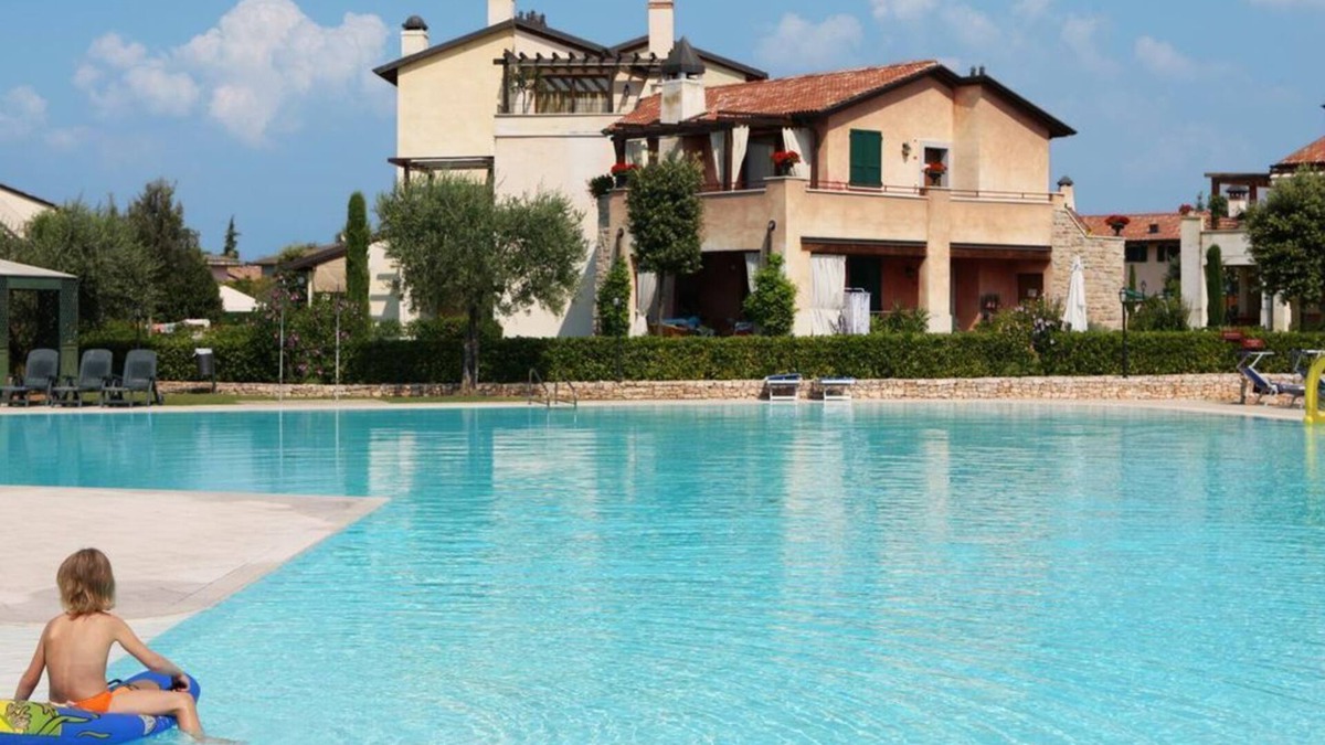San Benedetto di Lugana Resort | 2 bedroom apartment - Amazing family resort with huge pools and sport facilities
