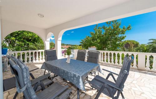 Potocnica Apartment | 2 Bedroom Lovely Apartment In Potocnica