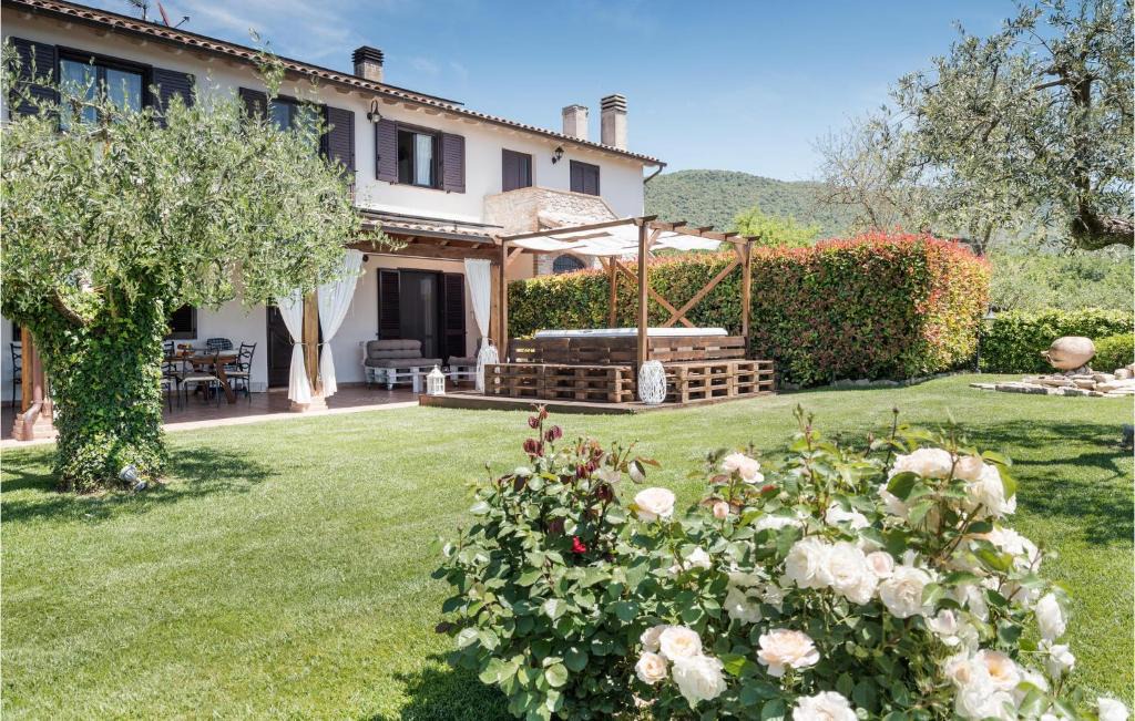 Massa Martana House | 2 Bedroom Lovely Home In Massa Martana