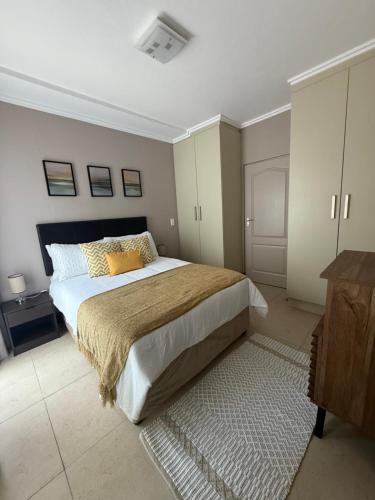 Umhlanga Apartment | 2 bedroom Marina Bay Apartment 207