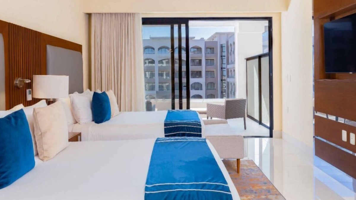 Santa Rosa Resort | 2 Bedroom Ocean View on “The Corridor" at Villa La Valencia close to everything