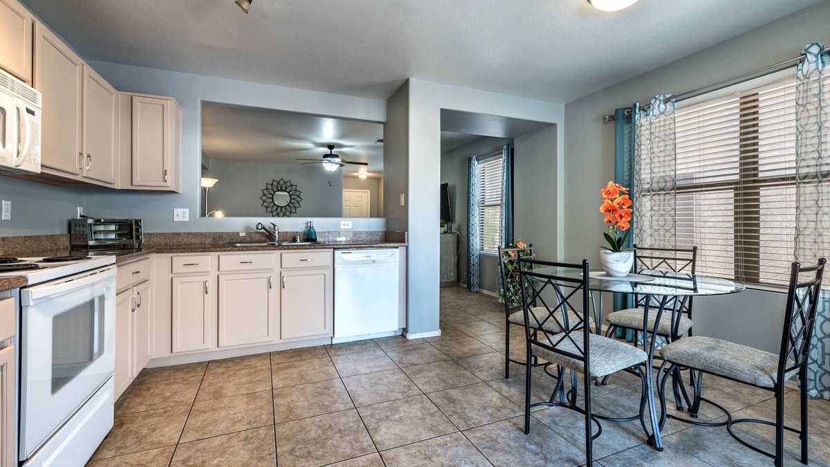 Chandler House | 2 Bedroom + Office with Private Pool