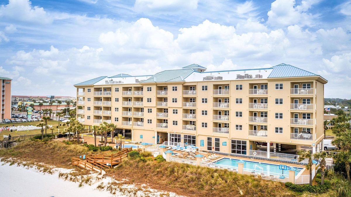 Panama City Beach Hotel | 2 Bedroom On Panama City Beach - Spacious & Family Friendly