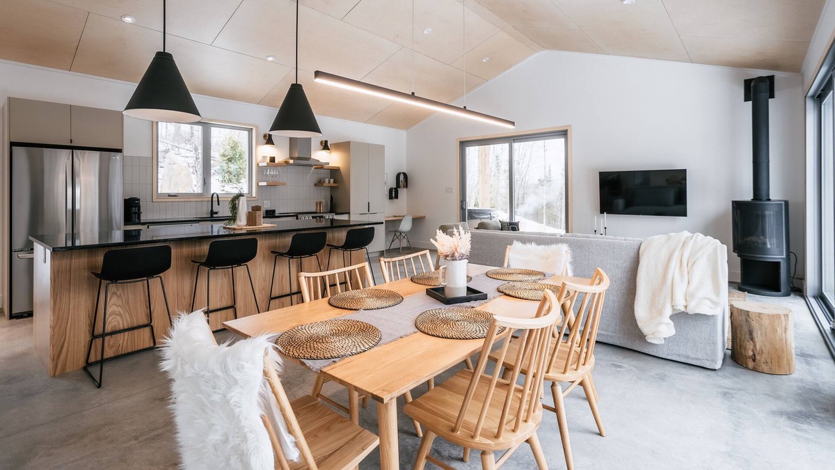 La Conception Ski Chalet | 2 Bedroom, Pet Friendly Forest Chalet With Hot Tub