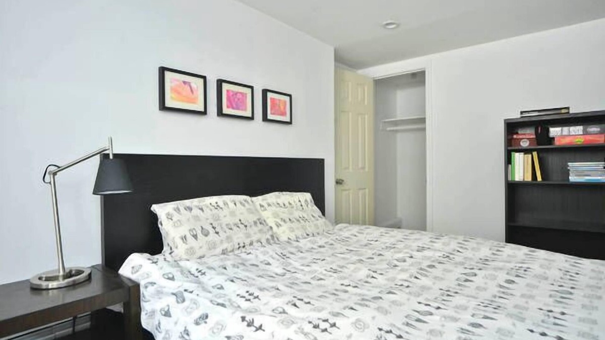 Kensington Apartment | 2-Bedroom Private Garden Level Apt