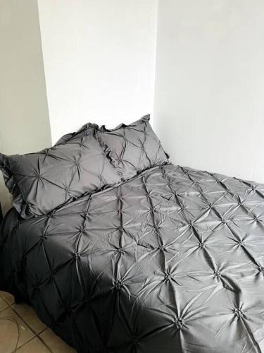 Queens Apartment | 2 bedroom Queens near AirTrain, JFK, LGA 646-667-6696