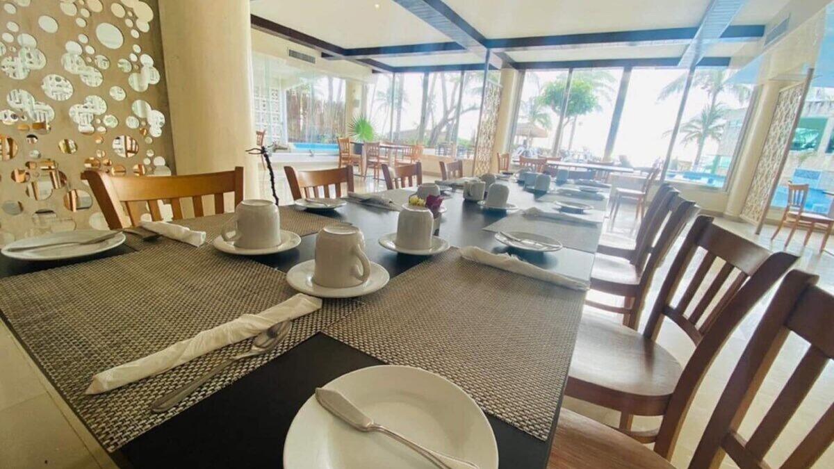 Villa Juarez Resort | 2-bedroom resort in fabulous Playa del Carmen with fitness room, AC