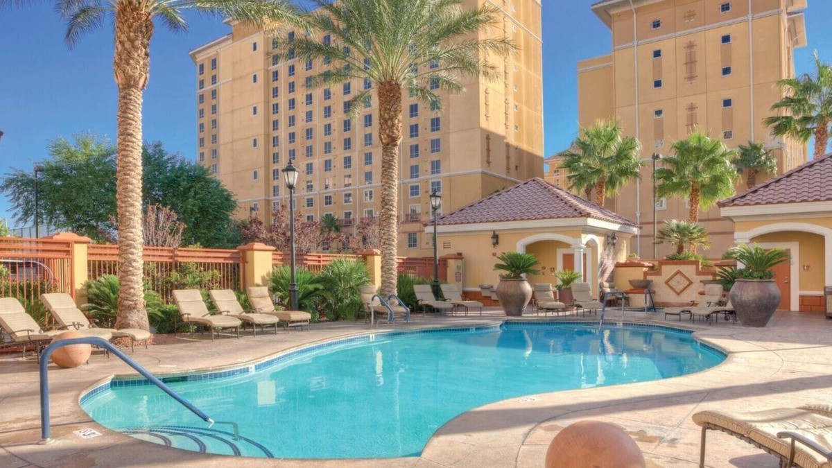 Las Vegas Resort | 2 bedroom resort near the strip!
