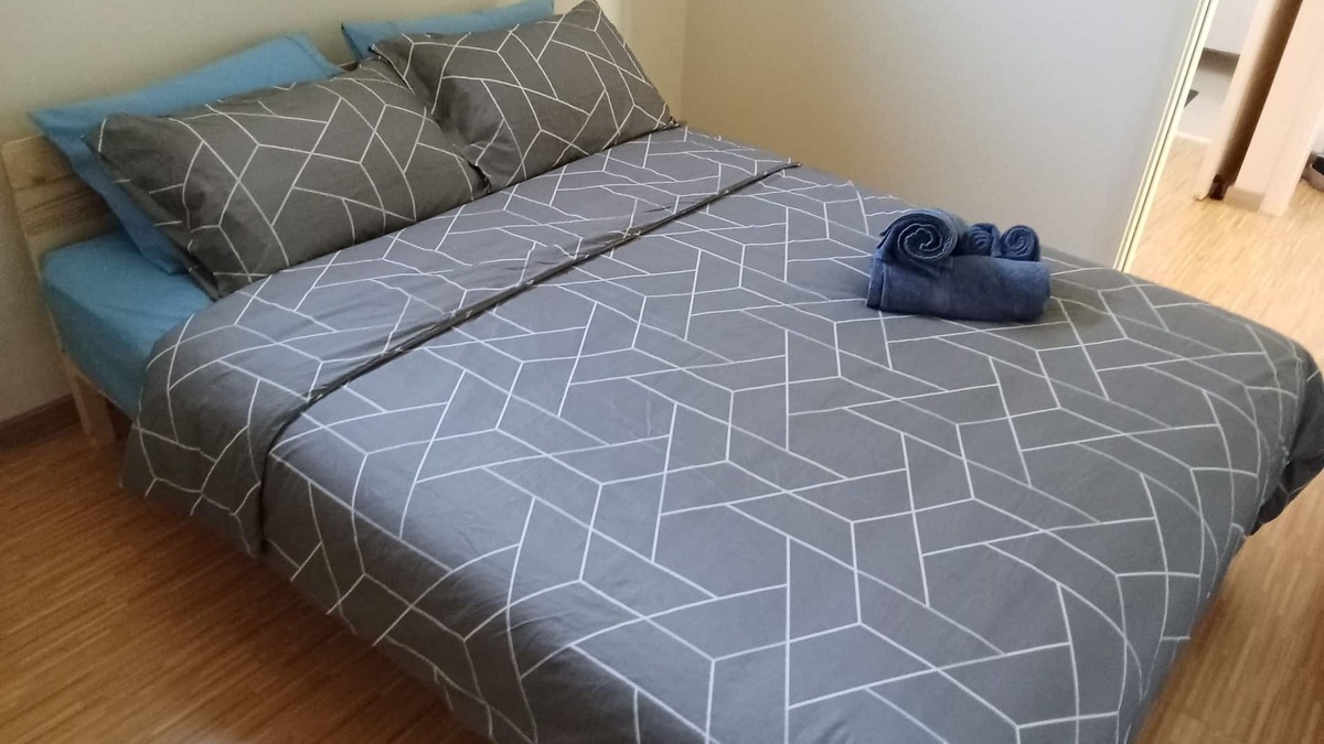 Earlville Apartment | 2 BEDROOM RETREAT IN INNER CITY SUBURB