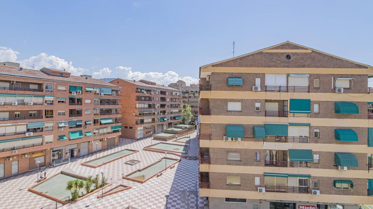 Chana Apartment | 2-Bedroom Retreat with Terrace in Granada - Steps from Metro and Bus