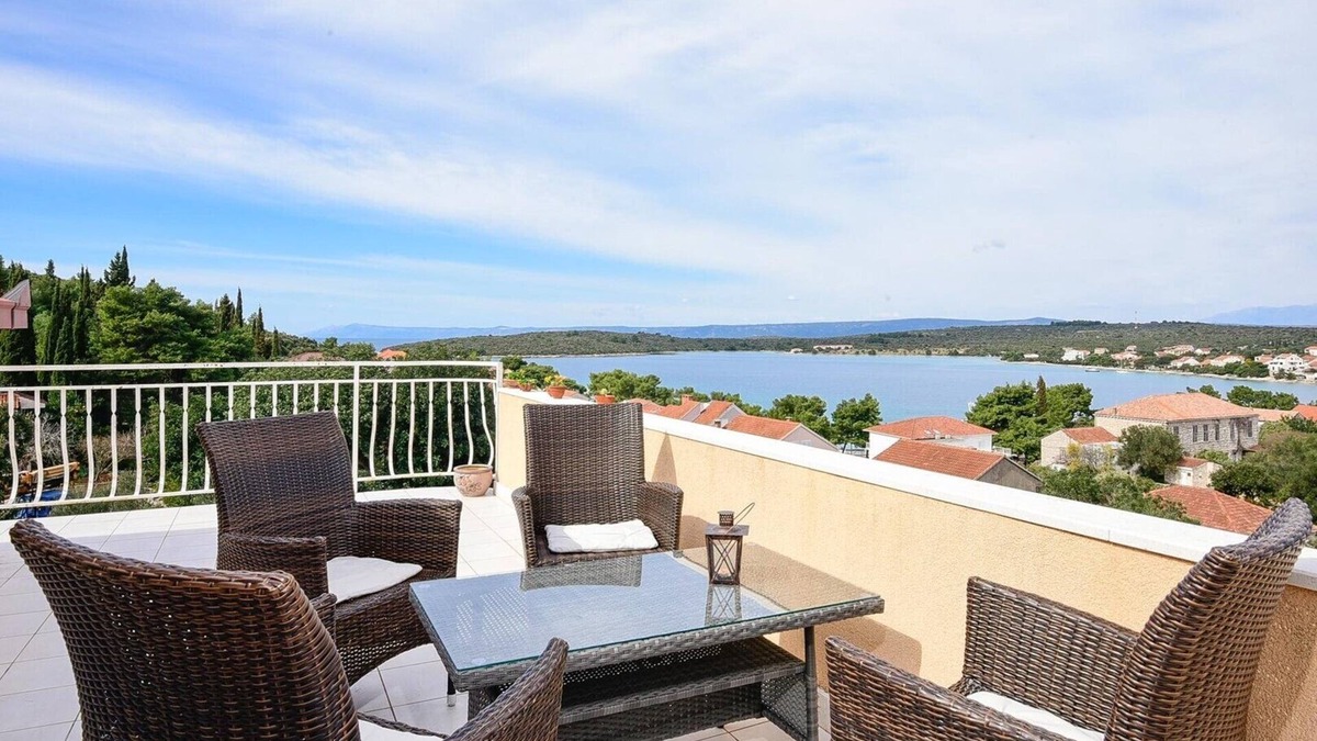 Loviste Apartment | 2-Bedroom Sea-view Apartment Ivona in Lovište - Pelješac peninsula
