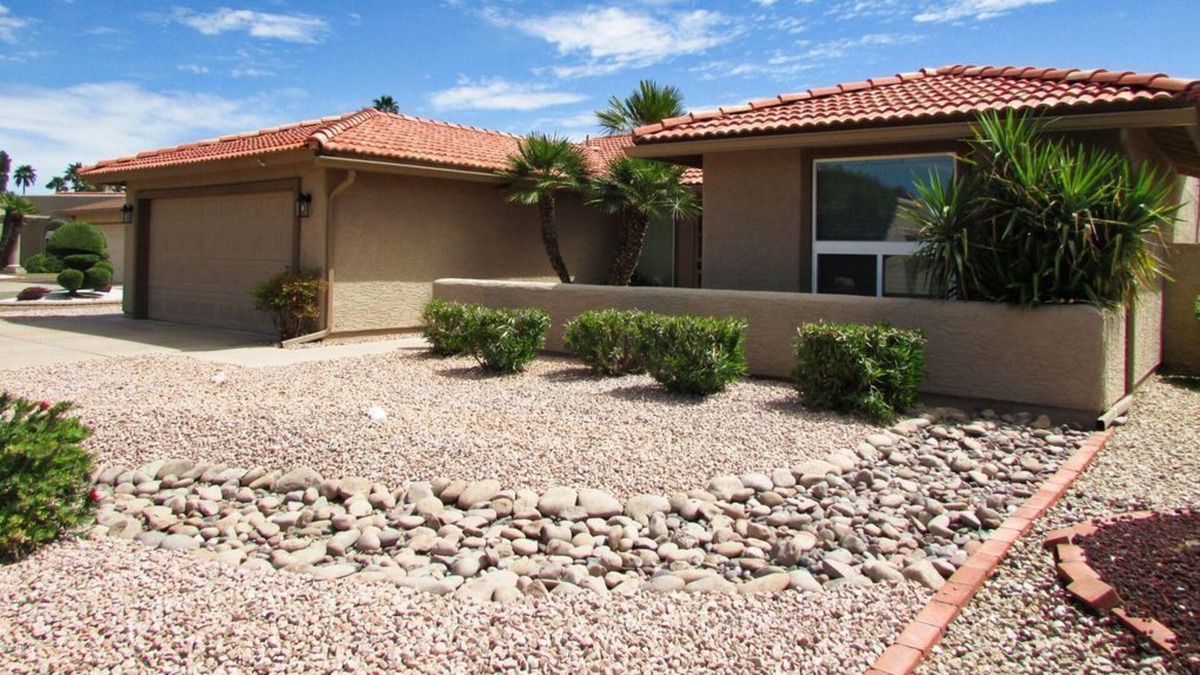 Cottonwood Apartment | 2 Bedroom Single family 72925 by Houzlet