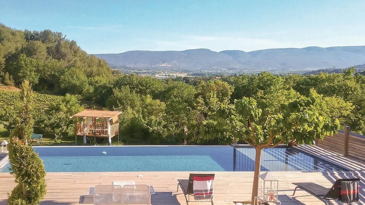 Apt House | 2 bedroom stunning home in Apt