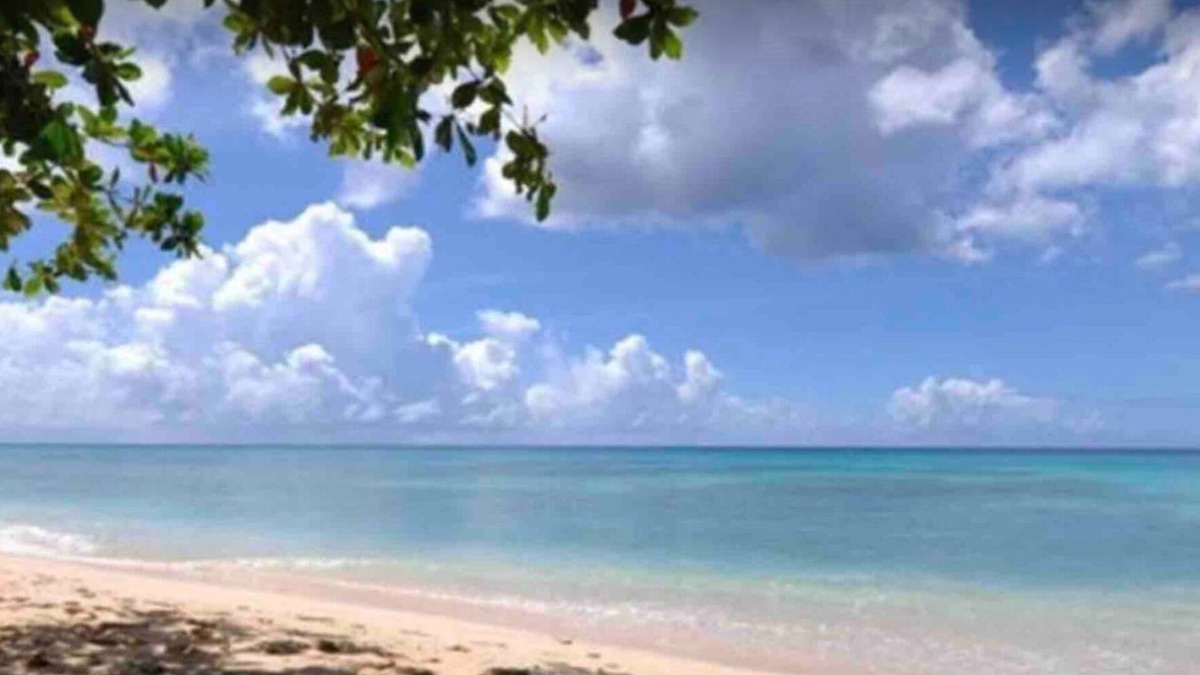 Fitts Village House | 2 Bedroom Town House with Pool opposite the beach West Coast St James Barbados.
