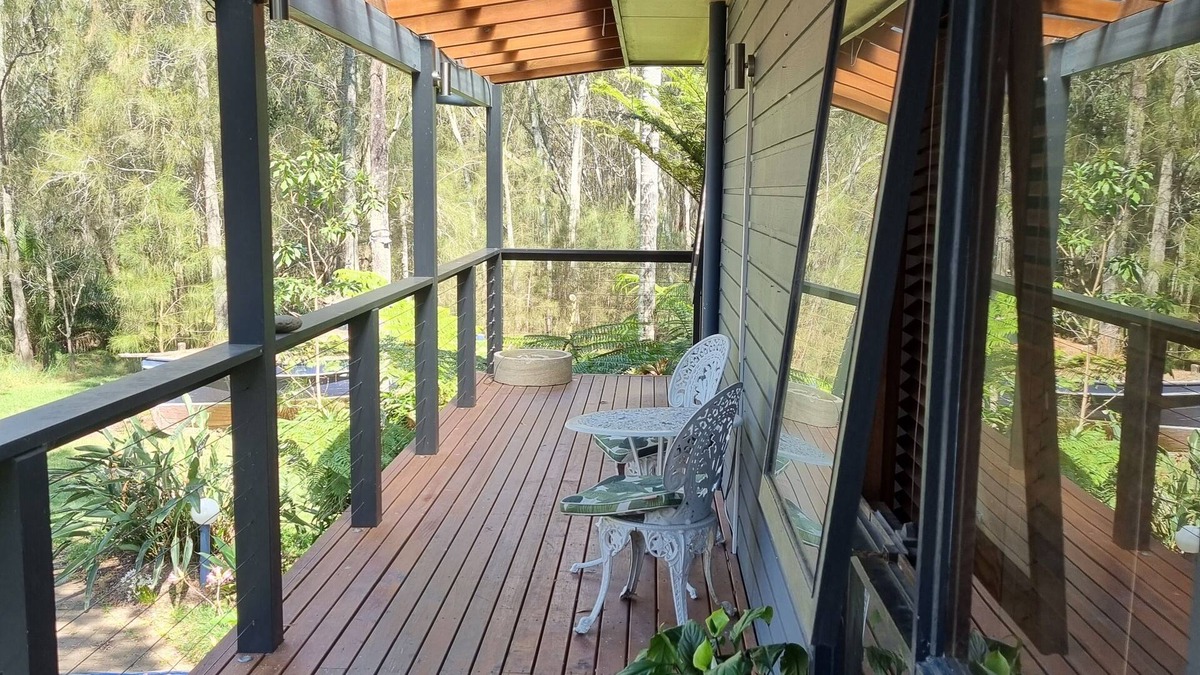 Tacoma South Bed & Breakfast | 2-Bedroom unit overlooking the river